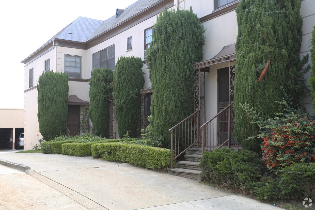 Building Photo - 612 Midvale Ave