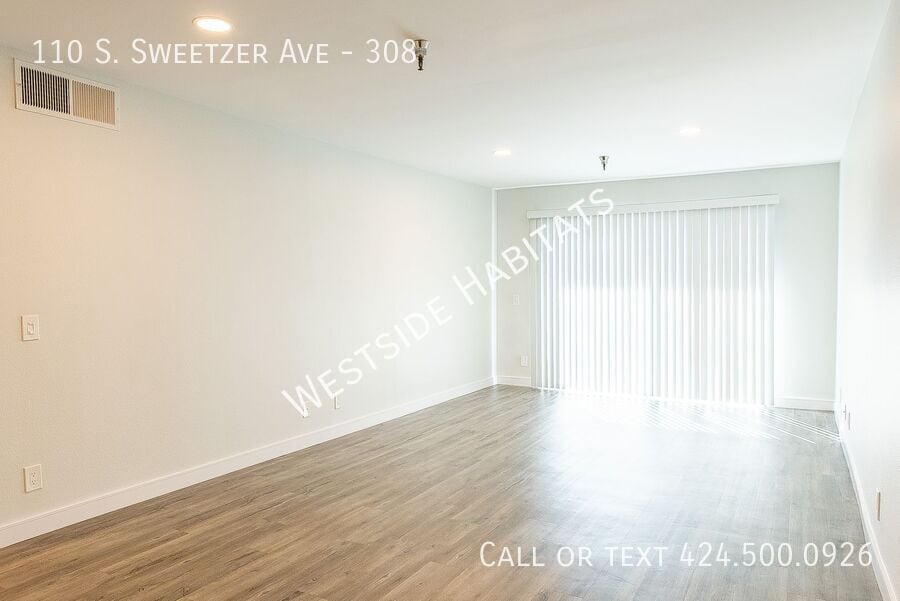 Primary Photo - 110 Sweetzer Ave