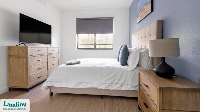 Foto del edificio - 7301 Lake Bank Lp