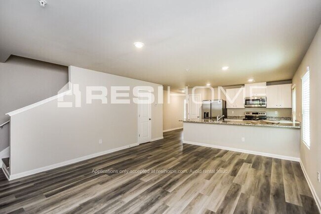 Building Photo - 1093 Benfield Ridge West