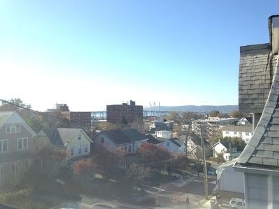 Building Photo - 47 Depeyster St