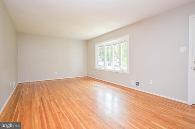 Foto del edificio - 4805 Willet Dr