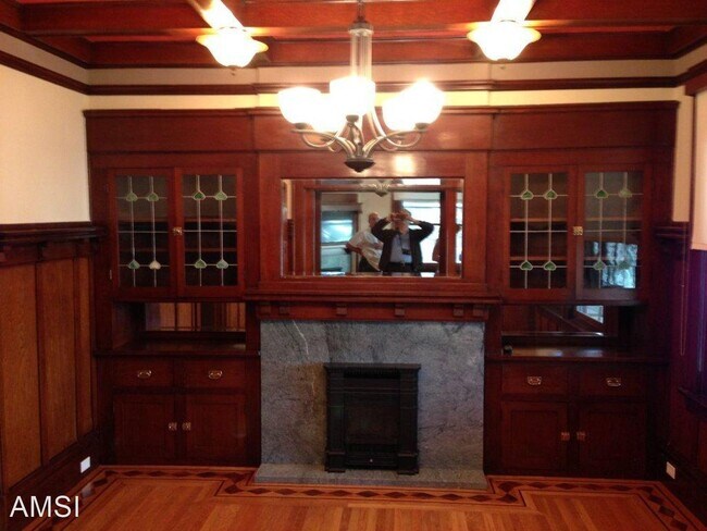 Foto del edificio - 2 br, 1.5 bath House - 902 Vallejo Street