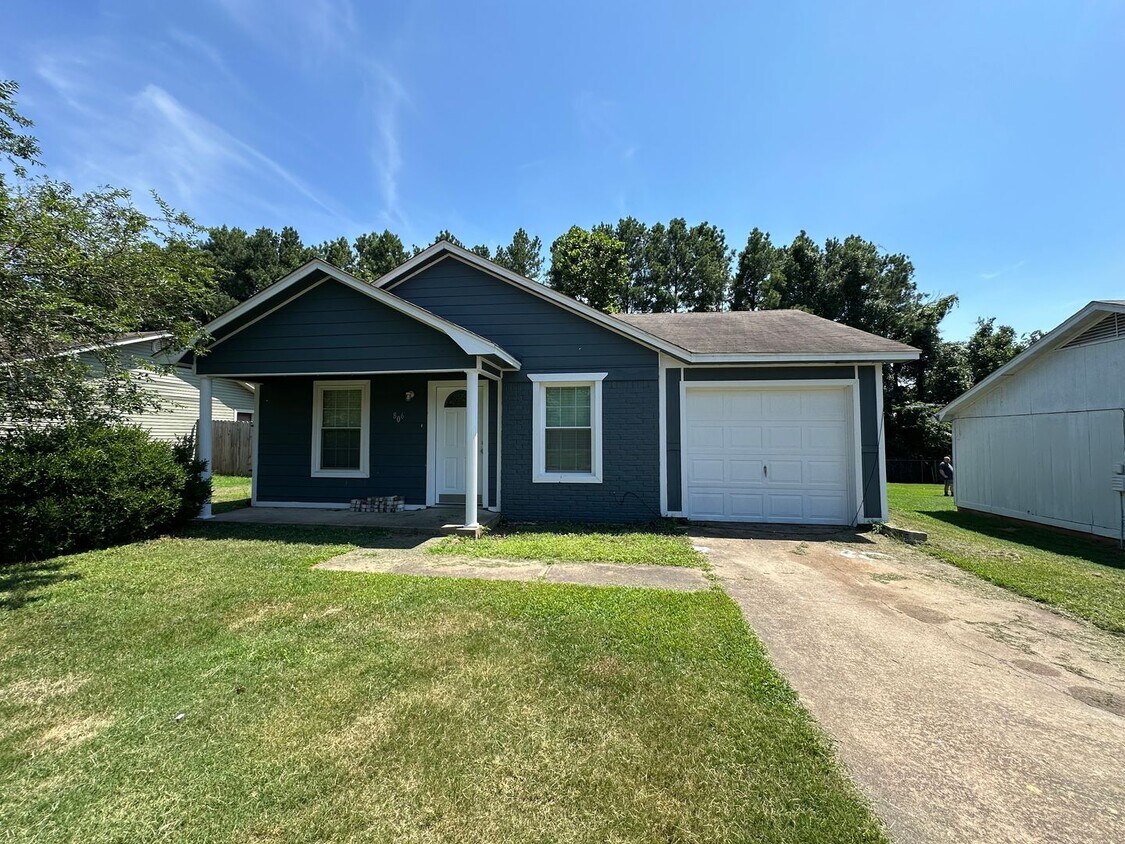 806 E 23rd St, Russellville, AR 72802 House Rental in Russellville