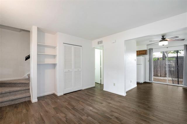 Building Photo - 1206 Hilltop Dr