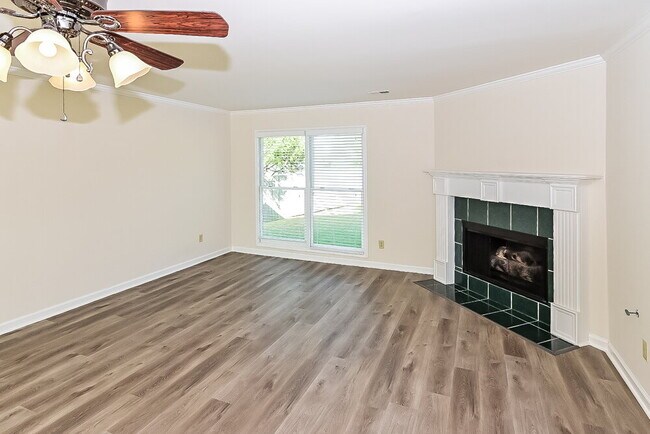 Foto del edificio - 10338 Ivy Laurel Cove