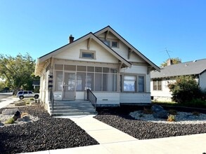 Building Photo - 544 Wilson Ave