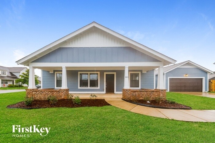 Foto principal - 601 Enclave Ln