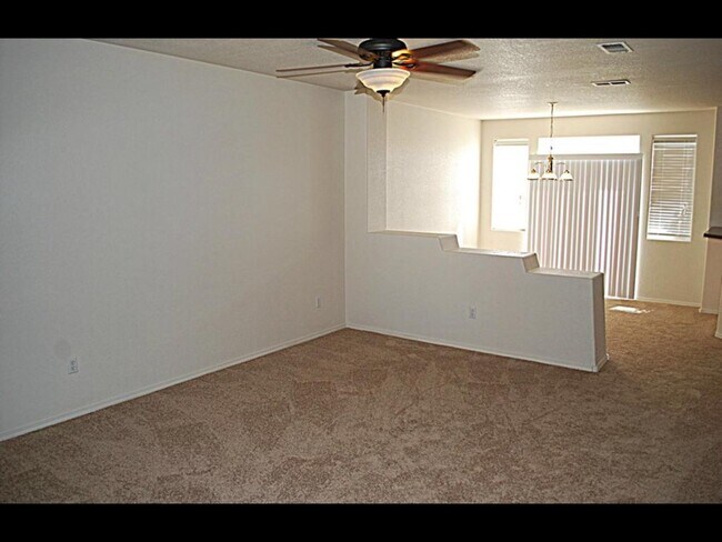 Building Photo - 6432 Los Pueblos Pl NW