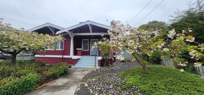 Foto del edificio - Single Family Fully Furnished Home