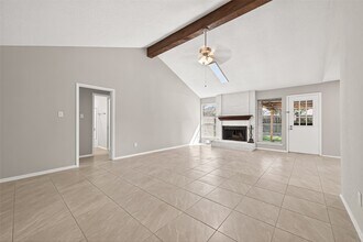 Building Photo - 927 Comstock Springs Dr