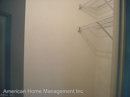Building Photo - 708 Whistling Swan Dr