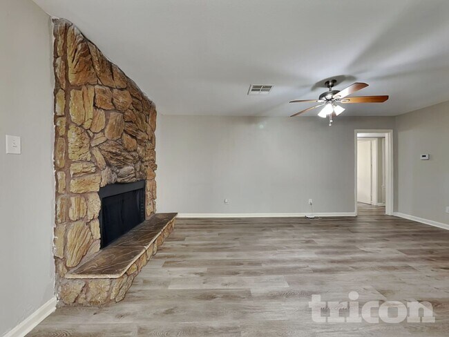 Building Photo - 1438 Peach Spring Dr
