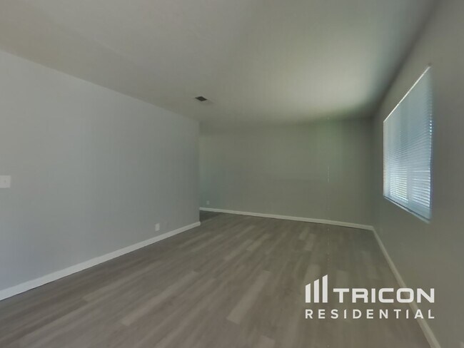 Foto del edificio - 2334 Teal Ct