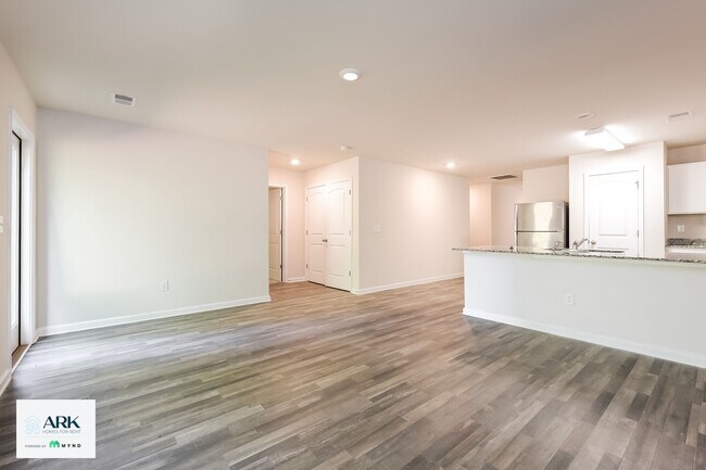 Foto del edificio - 161 Queens Cir