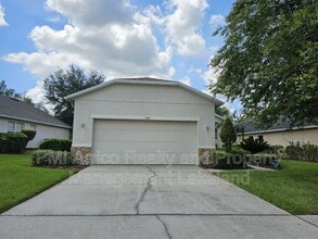 Building Photo - 1065 Viewpoint Way