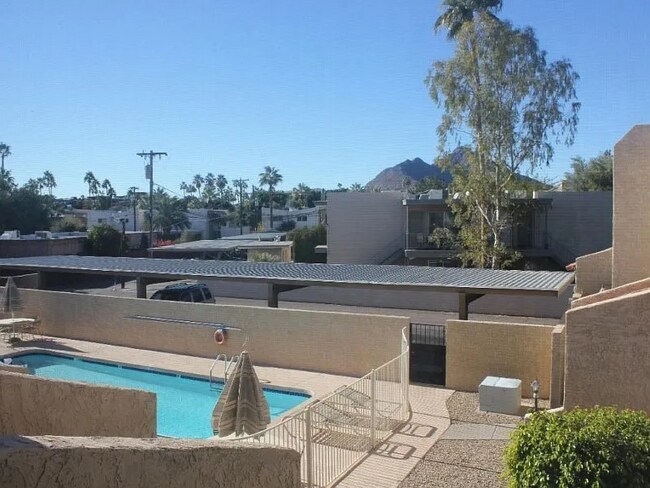 Foto del edificio - 4938 N 74th St