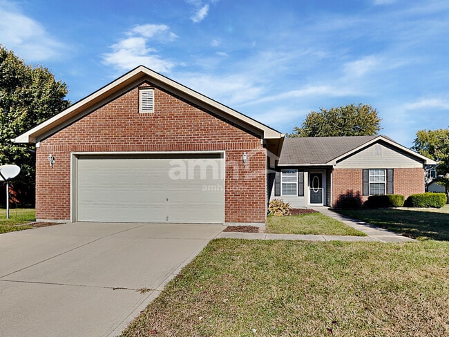 Building Photo - 571 Bay Ct N