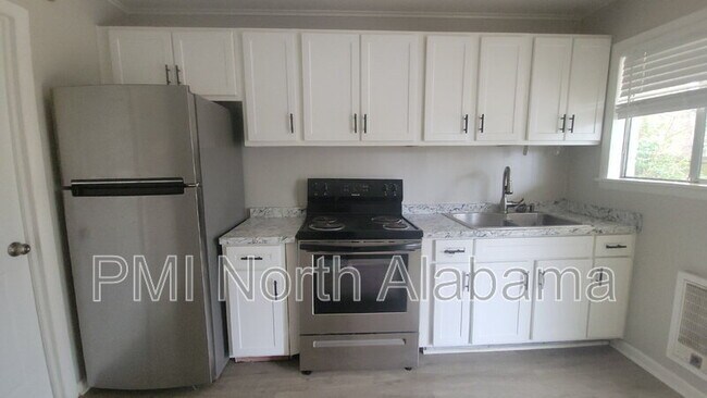 Foto del edificio - 3815 Mcvay Street Southwest