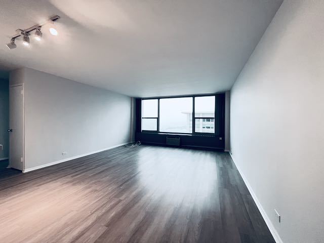 Foto del edificio - 3600 Lake Shore Dr.