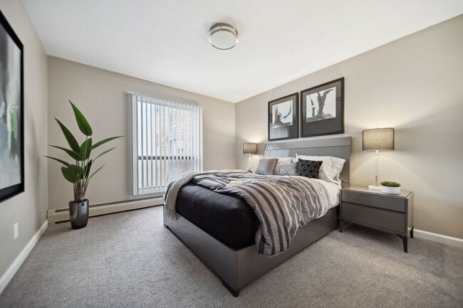 Interior Photo - Sky Hill Apartments