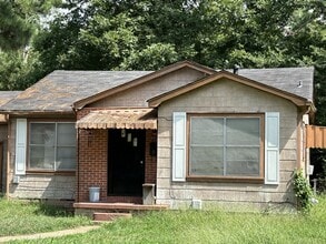 Building Photo - 603 Mitchell Ln