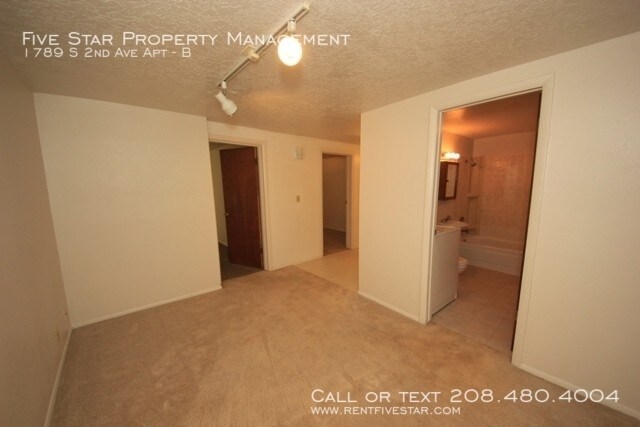 Foto del edificio - 1789 S 2nd Ave