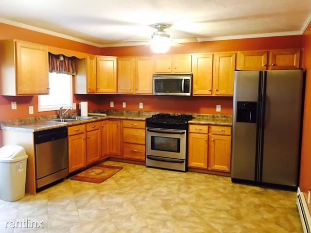 Foto del edificio - 3 br, 1.5 bath Townhome - 33 North Street