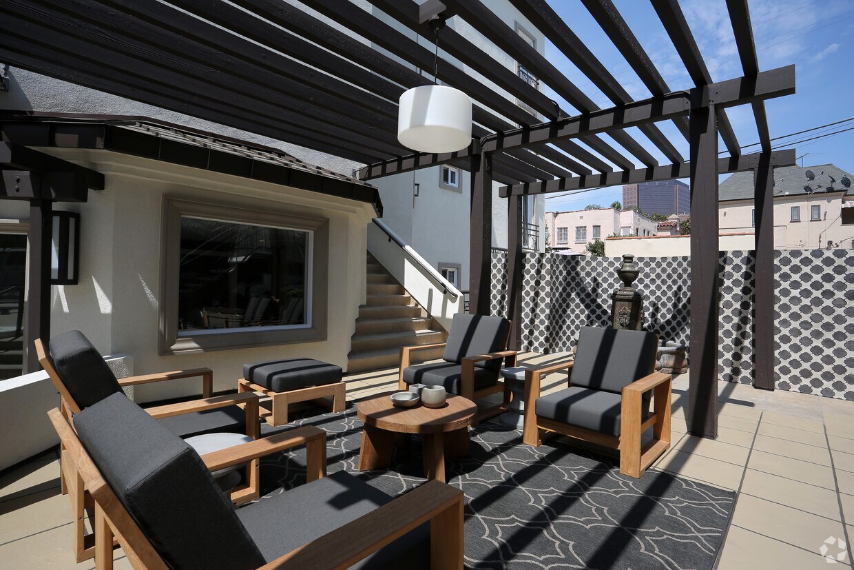 Patio - 230 S. Hamilton