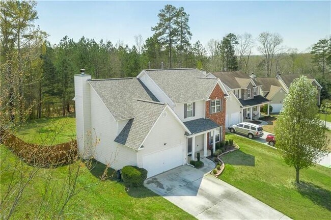 Foto del edificio - 240 Stone Ridge Way