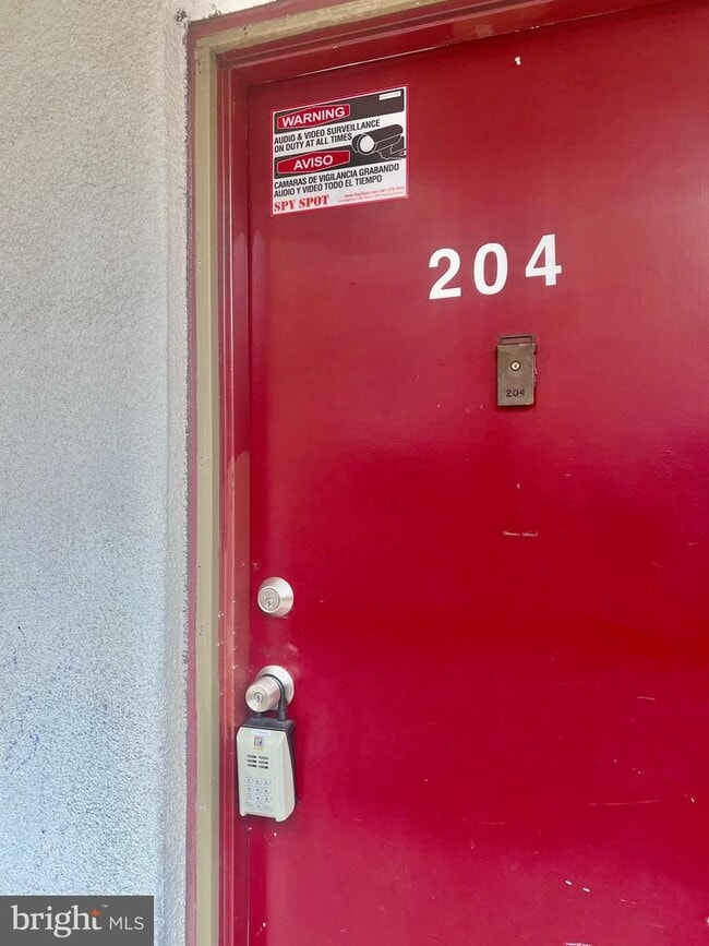 Foto del edificio - 3301 Hewitt Ave