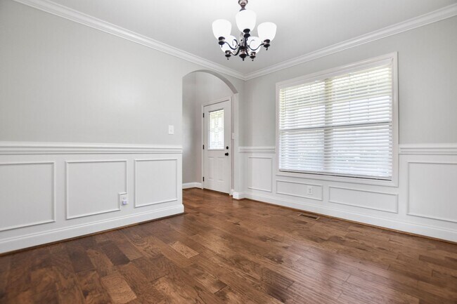 Foto del edificio - Pet Friendly Four Bedroom!