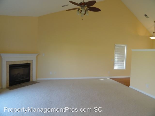 Building Photo - 5 Sagebrook Dr