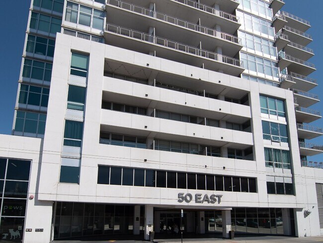 Building Photo - JUNE 1! East Facing 2bd/1bth with Balcony!...
