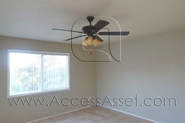 Building Photo - Serene Living In A 2 Bed/2 Bath Home with ...