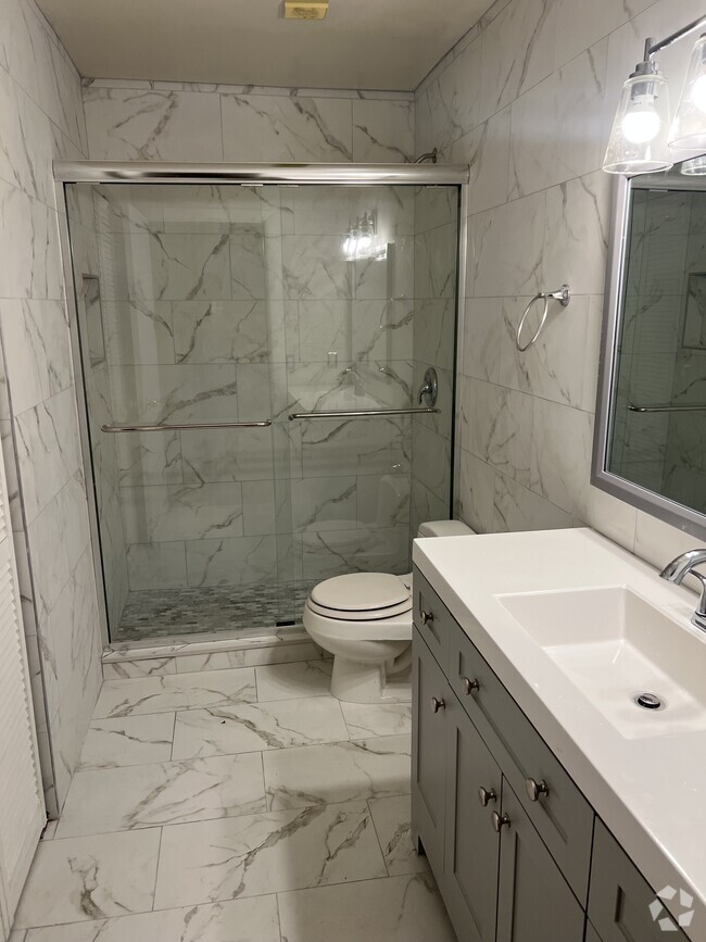 Building Photo - 10441 Mahogany Key Cir