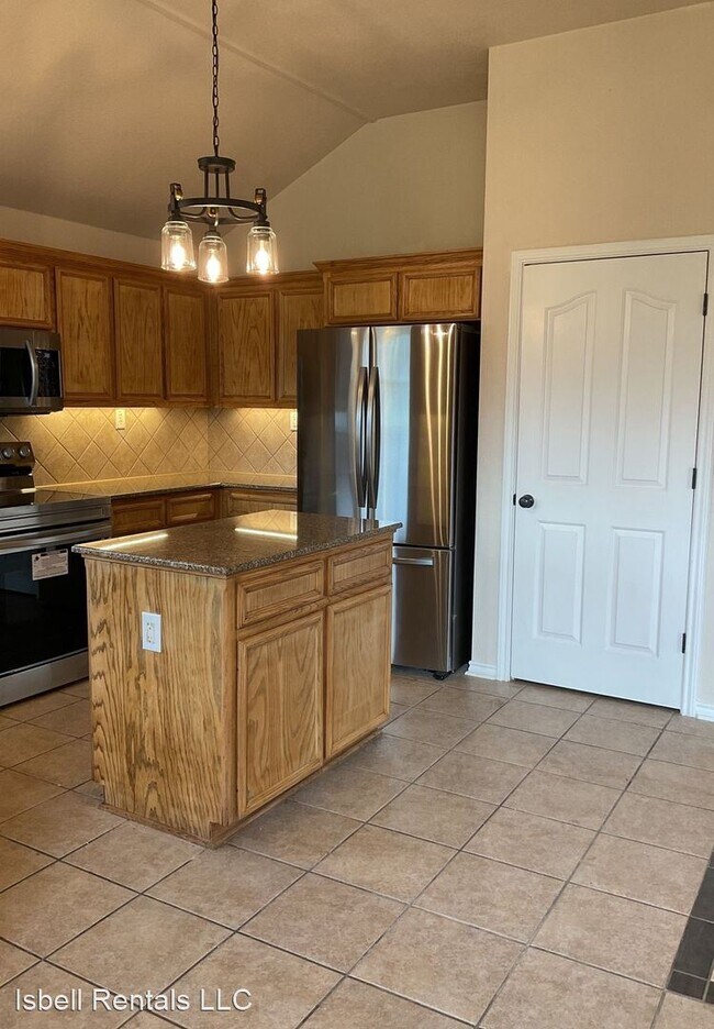Foto del edificio - 4 br, 2 bath House - 4905 Cinnabar Way