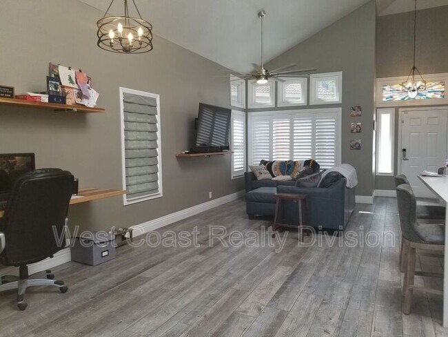Foto del edificio - 29744 Ramsey Ct