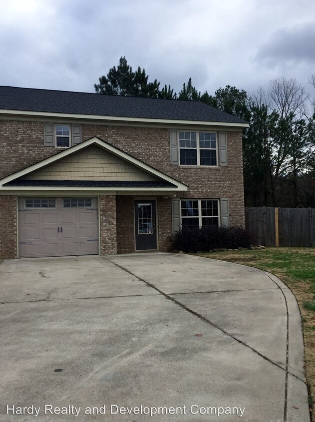 10 Sarah St NW, Rome, GA 30165 House Rental in Rome, GA