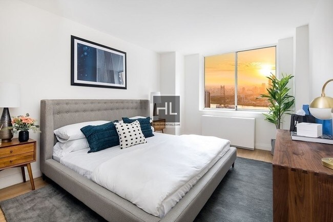 Foto del edificio - 2 bed , 2 bath , East 54th Street
