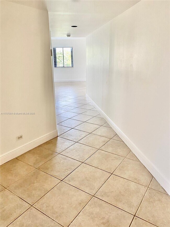 Foto del edificio - 6601 SW 116th Ct