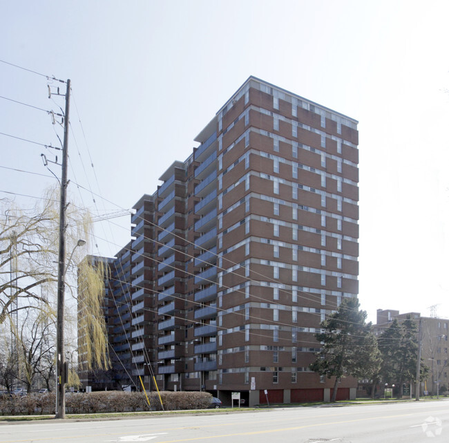 Building Photo - 1275 Elgin Street