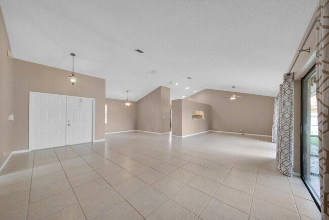 Building Photo - 9511 Sun Pointe Dr