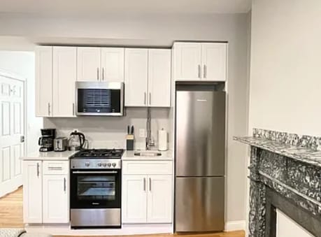 *Pictures are representative samples of the advertised unit. In some cases, the actual units you tou - 23 Temple St