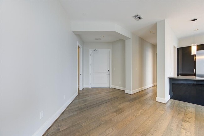 Building Photo - 1409 Post Oak Blvd