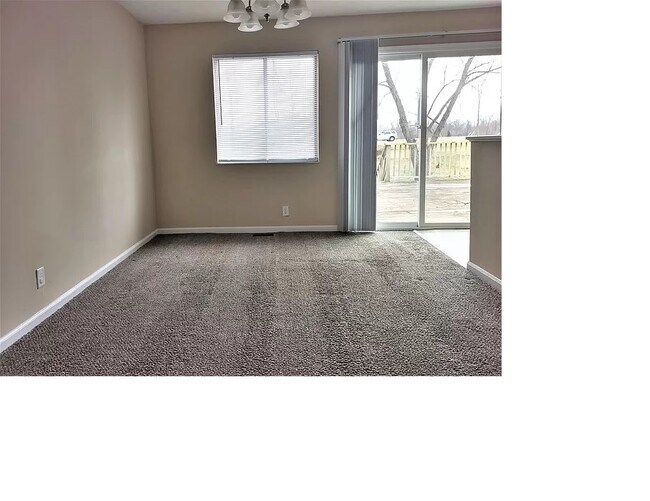 Building Photo - 4784 Timberknoll Rd