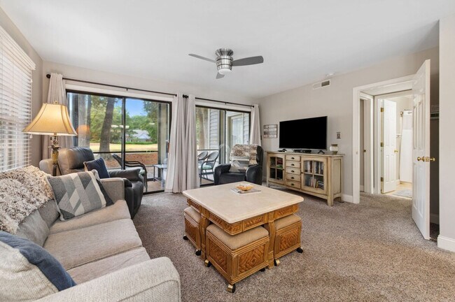 Building Photo - 462 Masters Dr