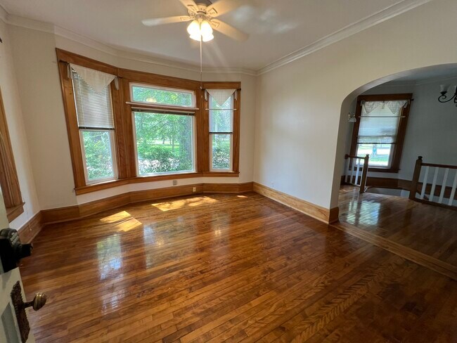 Foto del edificio - 424 E North St