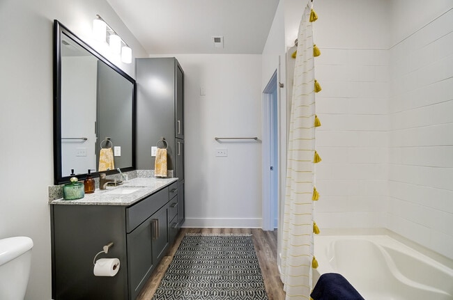 Interior Photo - The Edge