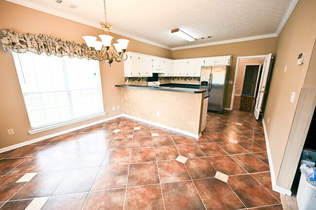 Building Photo - 719 Sandy Ridge Ct